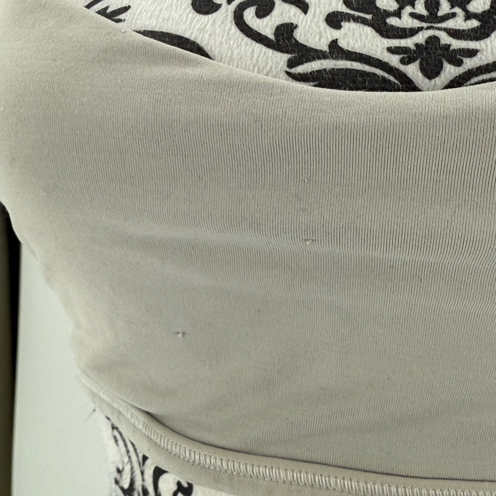 Lululemon Light Grey Free to Be Wild Strappy MultiCross Sports Bra Low-Med Impct - Picture 7 of 7
